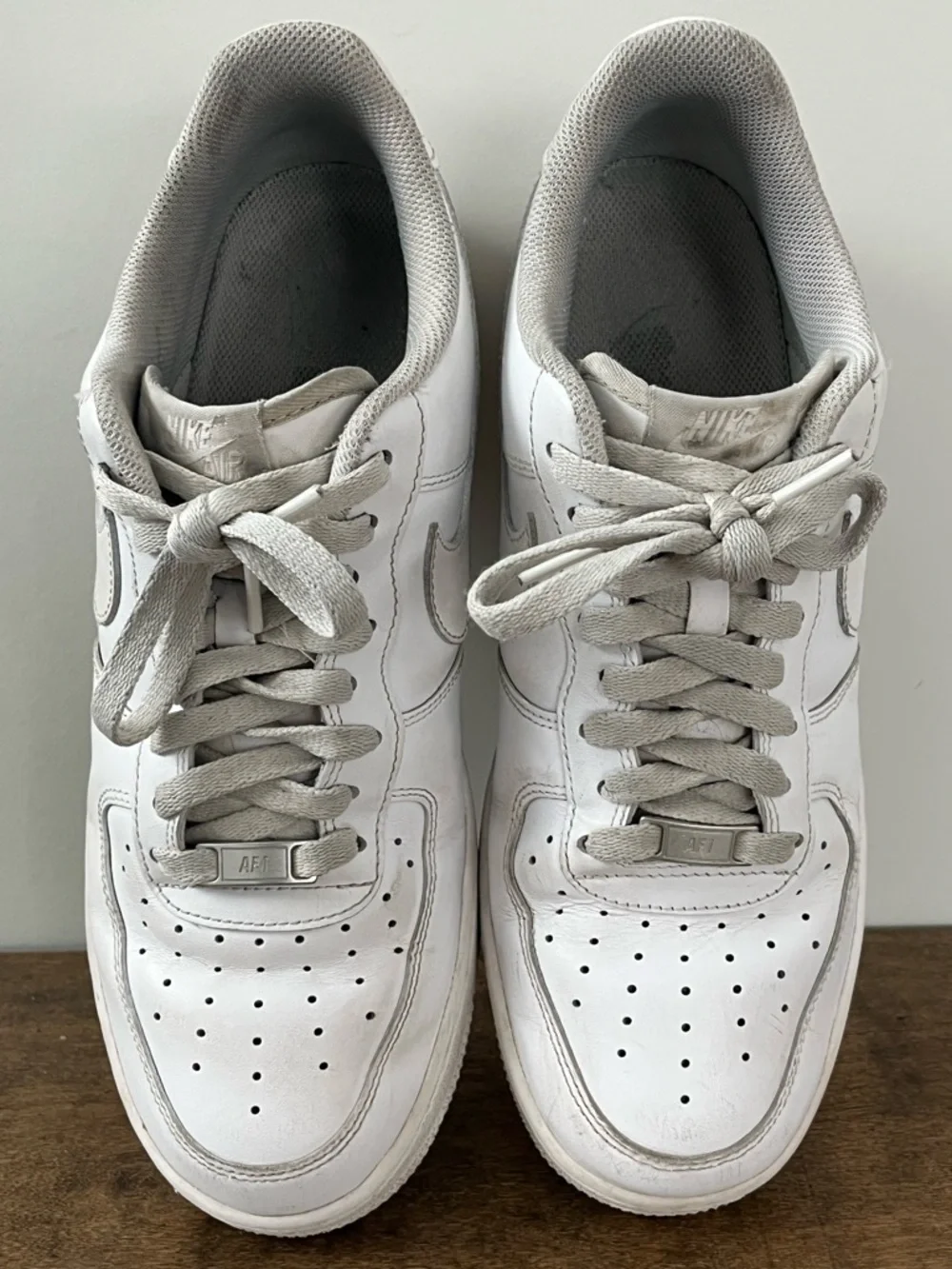 Nike Air Force 1 Low White Leather Sneakers Classic AF1 Size 10